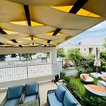 Hotel Ella House Butik *